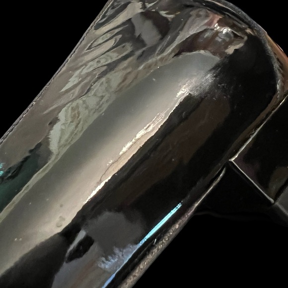 Salvatore Ferragamo black patent leather bow flats - Picture 8 of 11